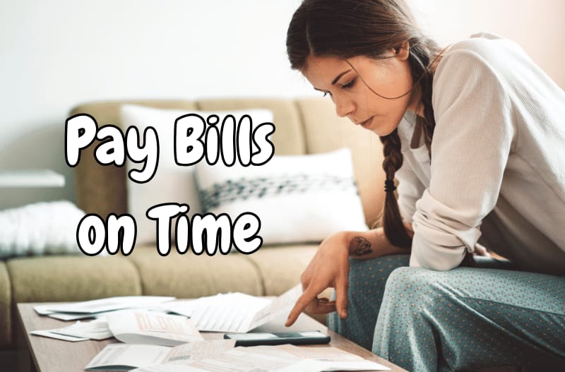 financially independent woman paying bills on time